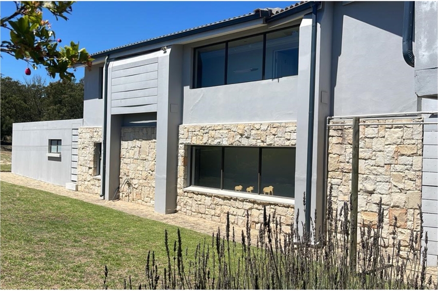 8 Bedroom Property for Sale in Groot Brakrivier Central Western Cape